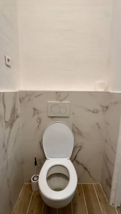 Charmant 3 Pieces Idealement Situe Menton Extérieur photo